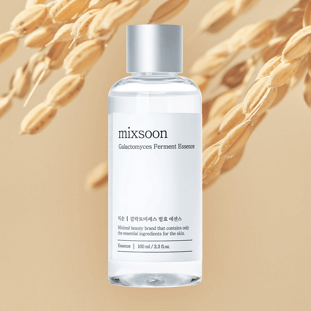 mixsoon Galactomyces Essence in a sleek bottle, perfect for brightening and hydrating skin.